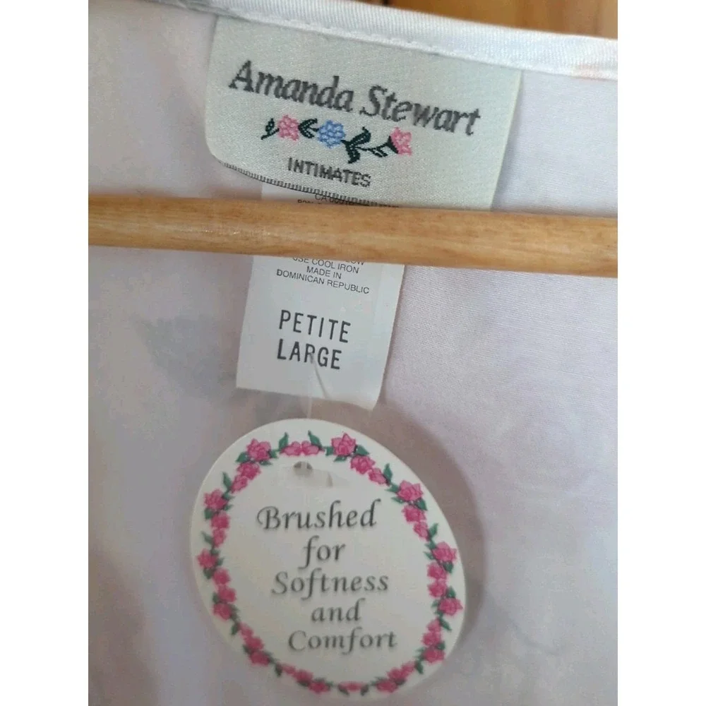 Amanda Stewart nwt amanda